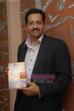 at Life an Odessey book launch in Ravindra Natya Mandir on 5th Nov 2010 (14).JPG